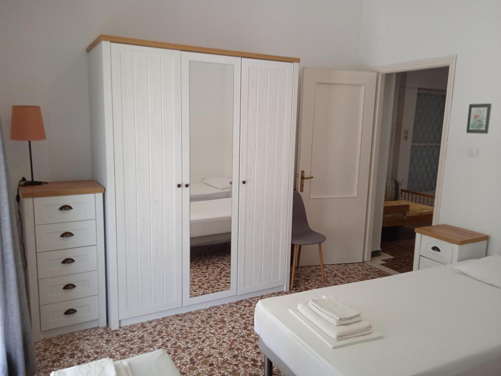 Elina'S Room Poros Town Eksteriør billede